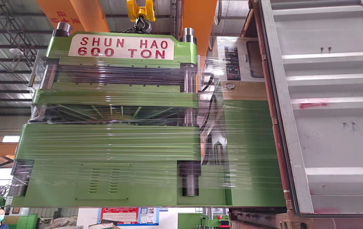 Shunhao Envío de máquina de prensa de melamina automática de 600 toneladas
